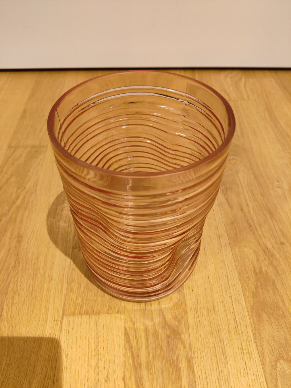 Vasen & Gefässe: Vase aus Glas, hell rosa – Gebraucht aus Schönenwerd von sal_75dx