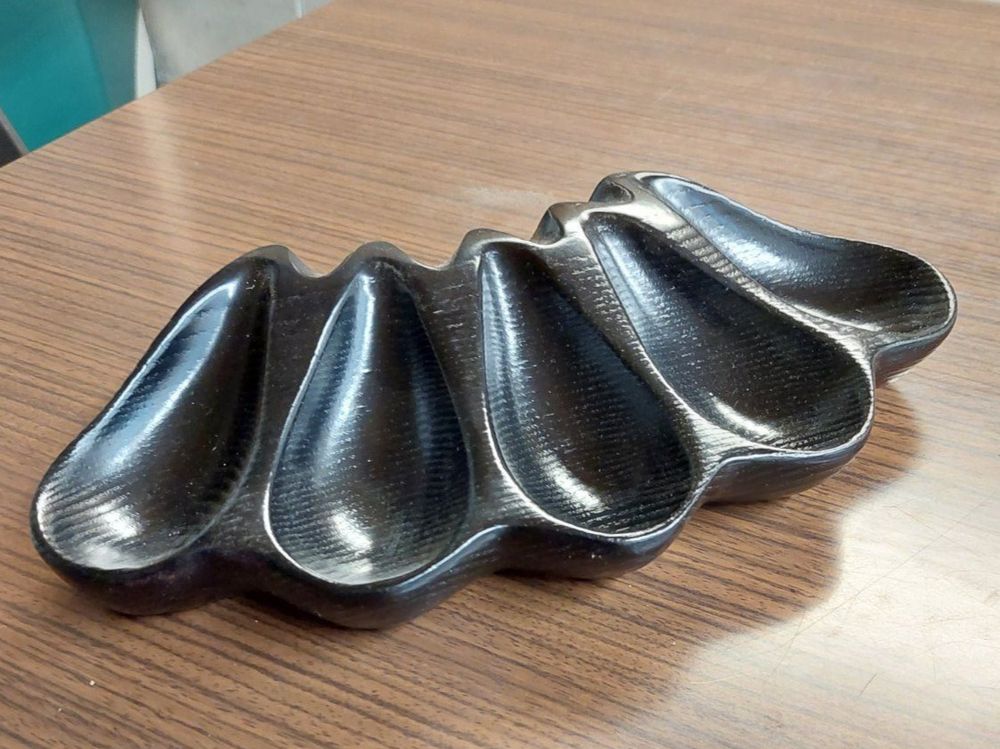 Pfeifenständer Aus Massivholz Für 4 Tabakpfeifen – Stylisches Display Mit Metallschlitzen, Perfekt Für Pfeifenliebhaber!