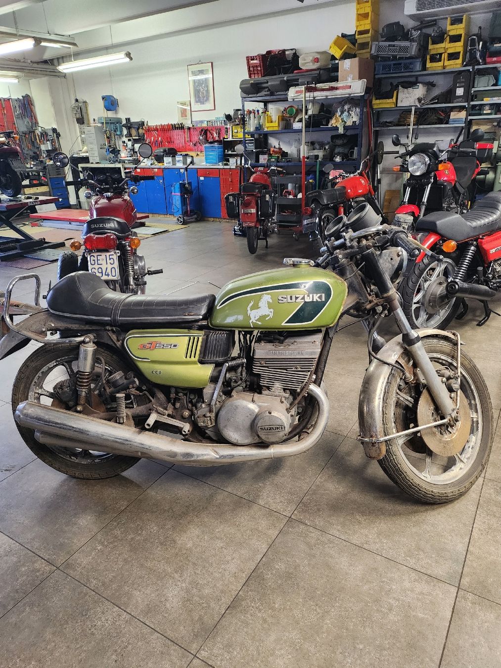 Suzuki Strada: Suzuki GT550 – Difettoso da Lugano venduto da Bernardino04