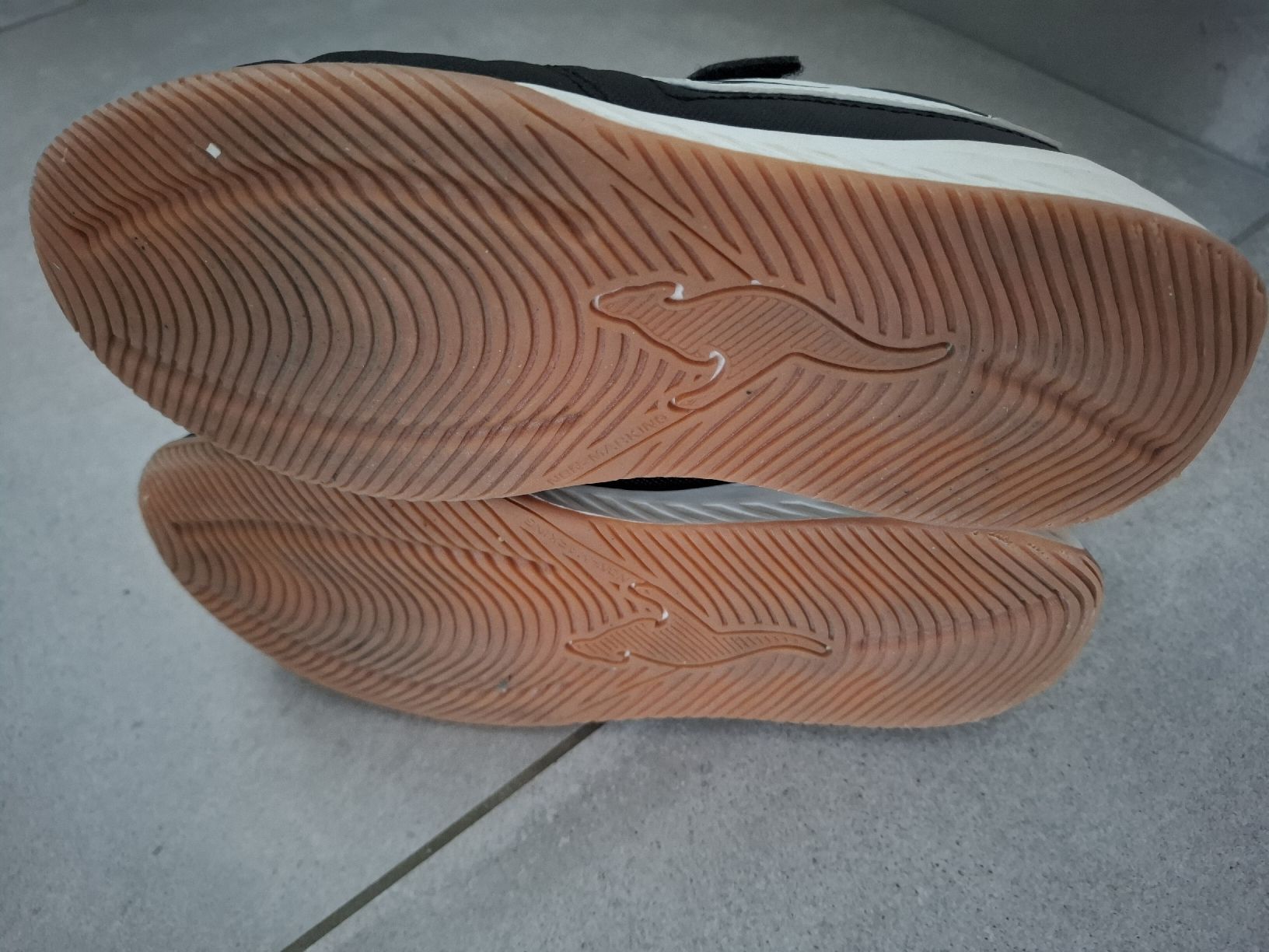 Scarpe da uomo: baskets de gym Kangaroos, 37 – Usato da Tramelan venduto da yok-yok 4