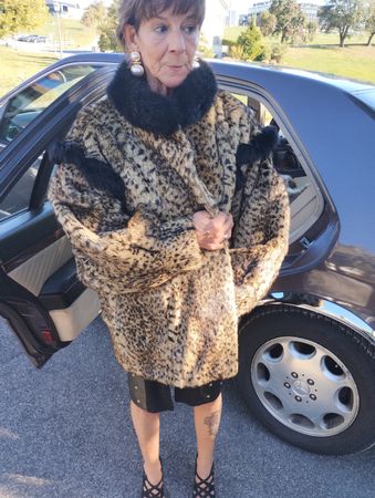 hochwertiger Pelzmantel Pelzjacke Leopard