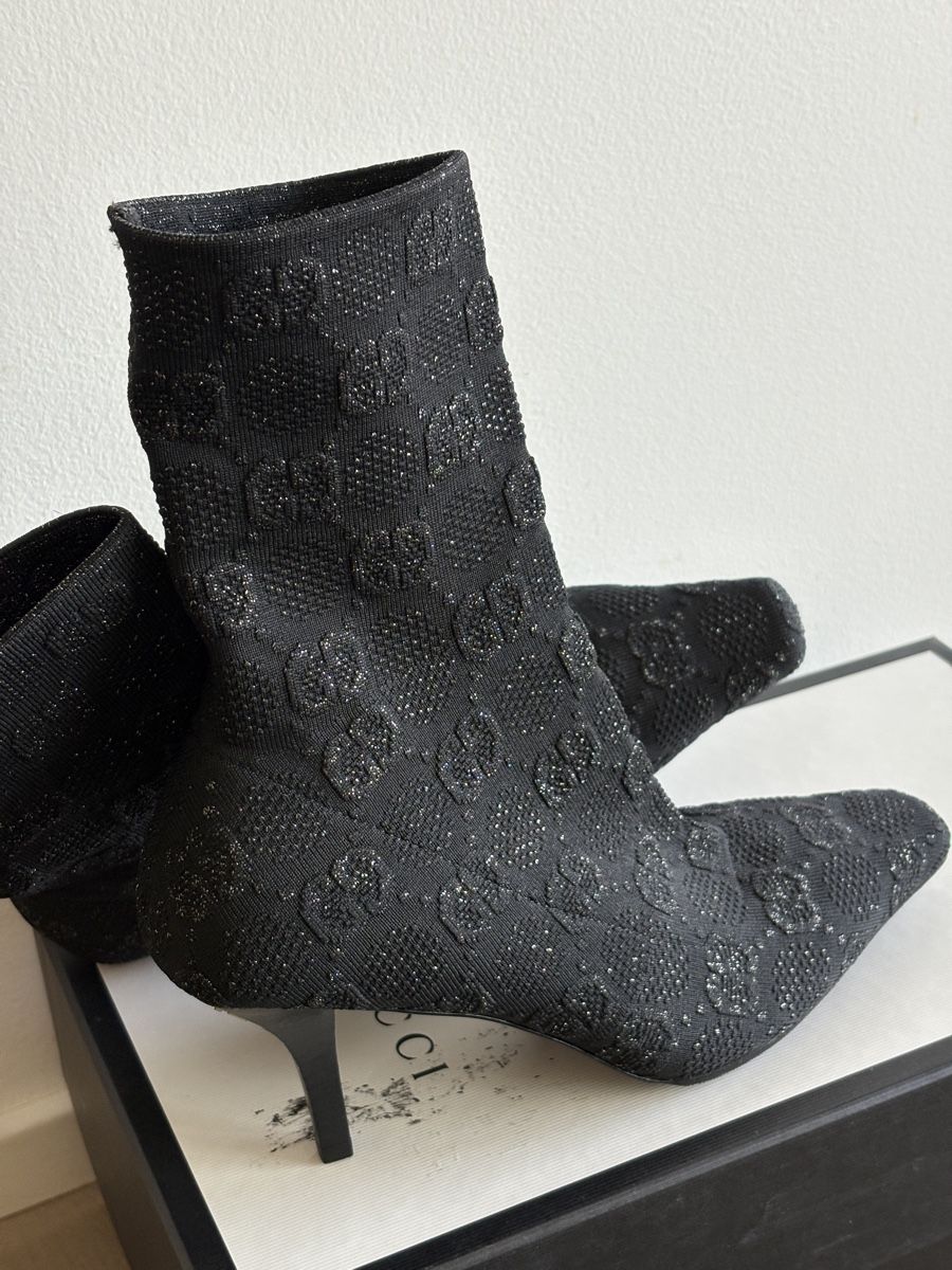 Gucci Chaussures femmes: Gucci Boots GG Logo – D'occasion à Nyon par My_wardrobe 1