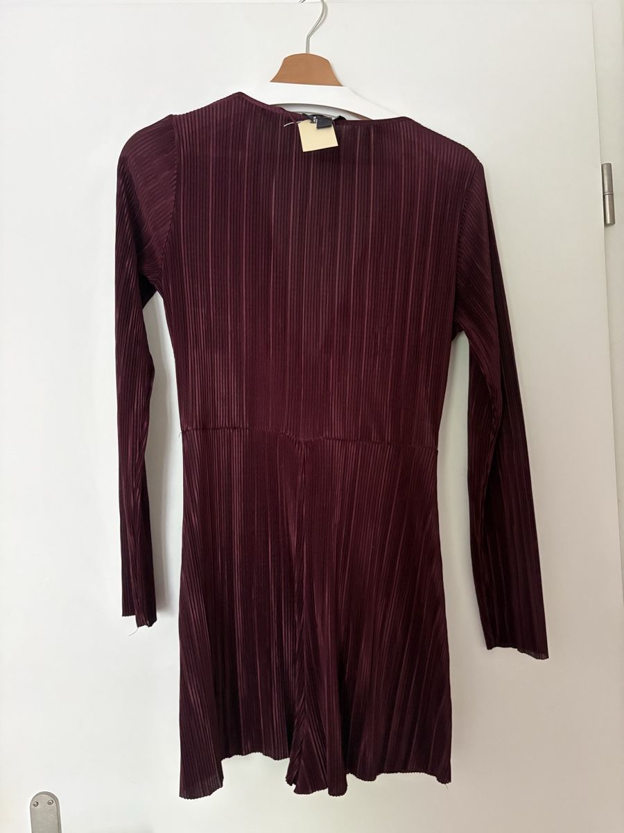 New Look Tute: Combi-short bordeau  – Usato da Chêne-Bougeries venduto da emma.li 1