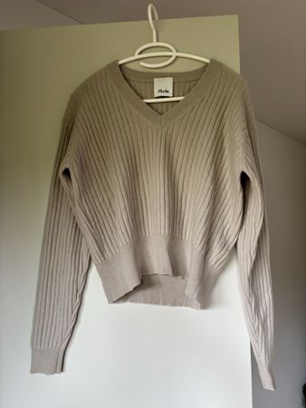 Allude 100% Kaschmir Pullover greige mit V-Ausschnitt