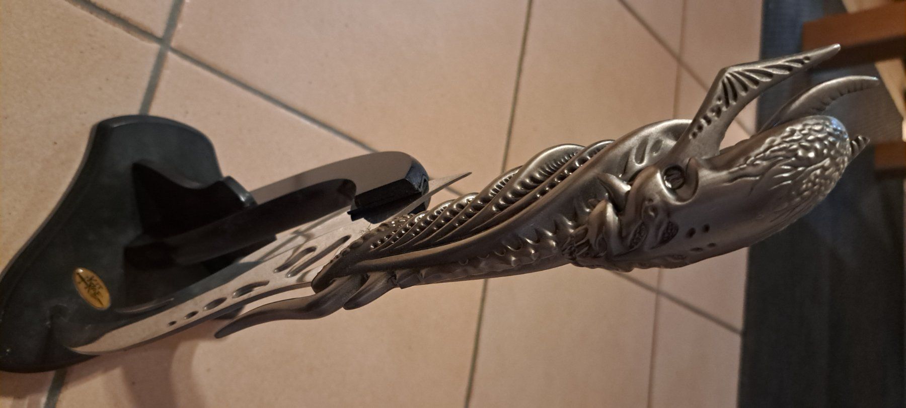 Posate: Alien - couteau – Usato da les hauts geneveys venduto da 401 2