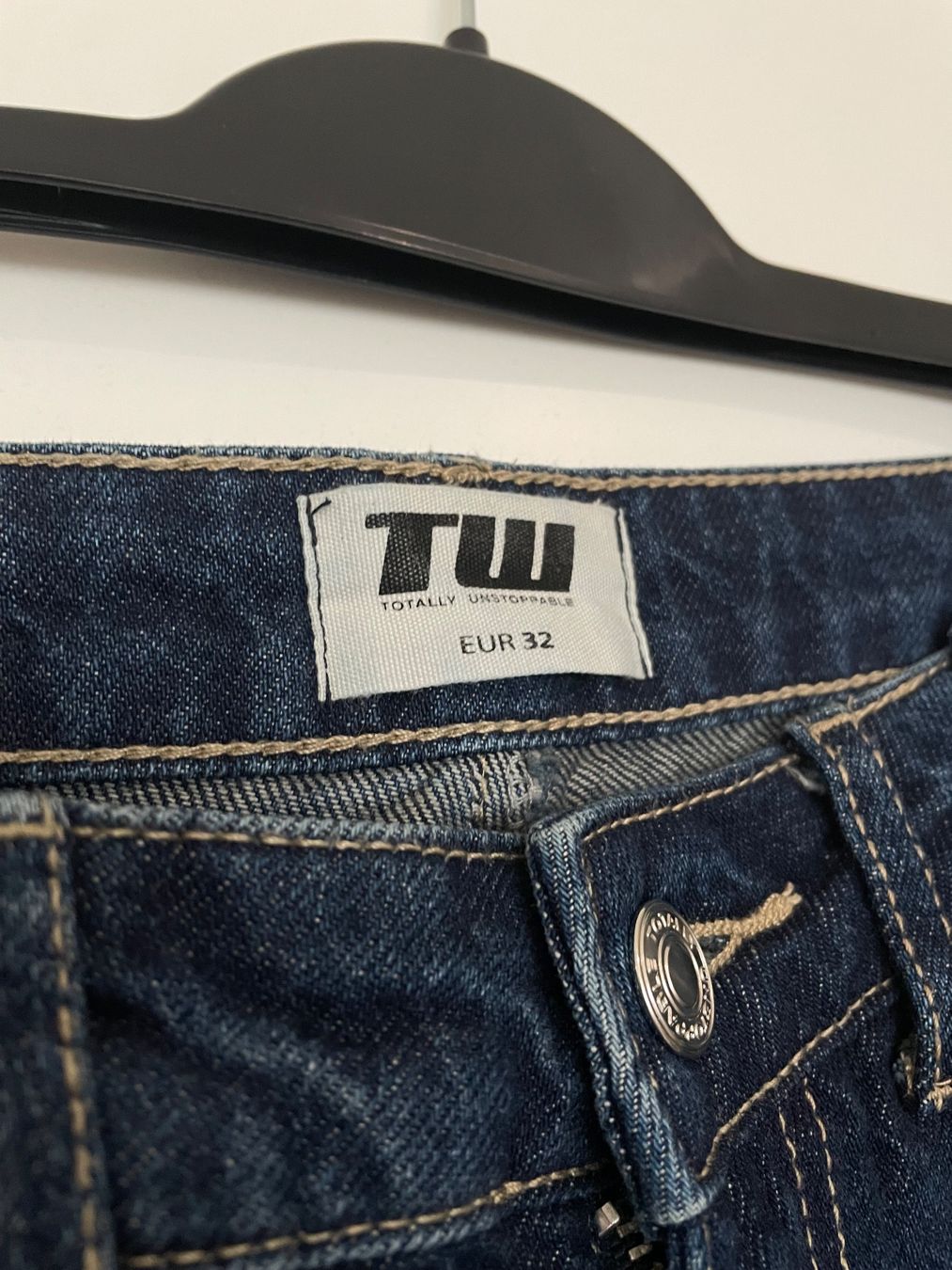 Tally Weijl Jeans: Jeans - Tally Weijl – Nuovo (secondo la descrizione) da La Chaux-de-Fonds venduto da ju_paol2 4