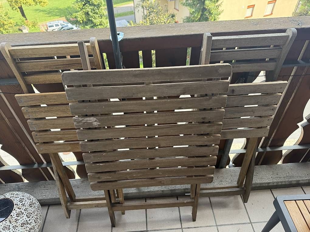 Set de table et chaises: Tisch und Stühle – D'occasion à Bilten par Niwu2000