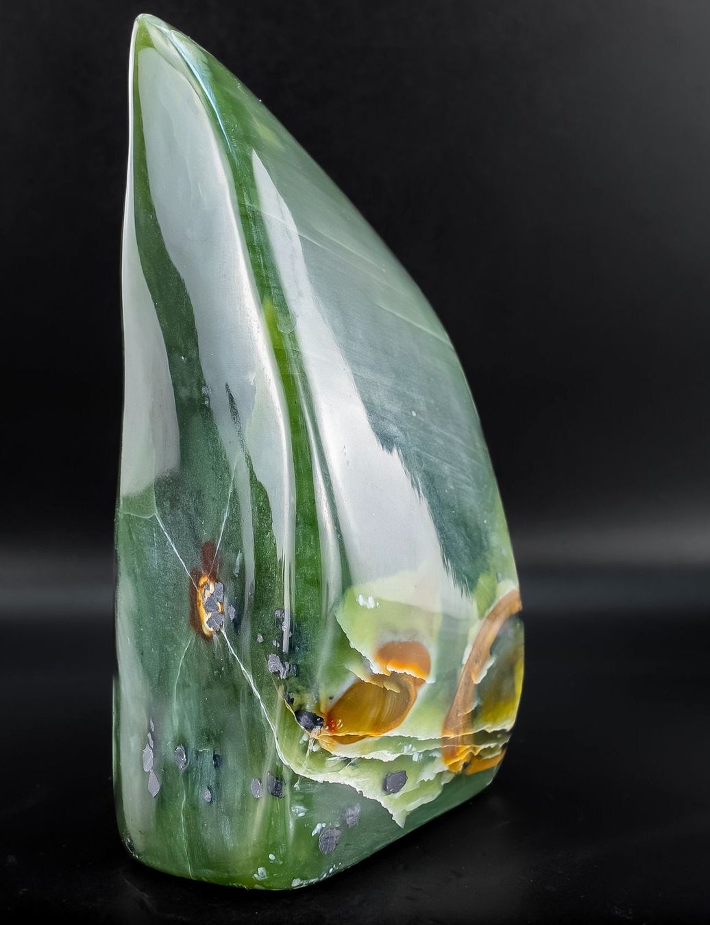 Mineralien & Heilsteine: Burma Myanmar Jade-Nephrit polierter Stein 666g – Gebraucht aus Basel von chinarh891 1