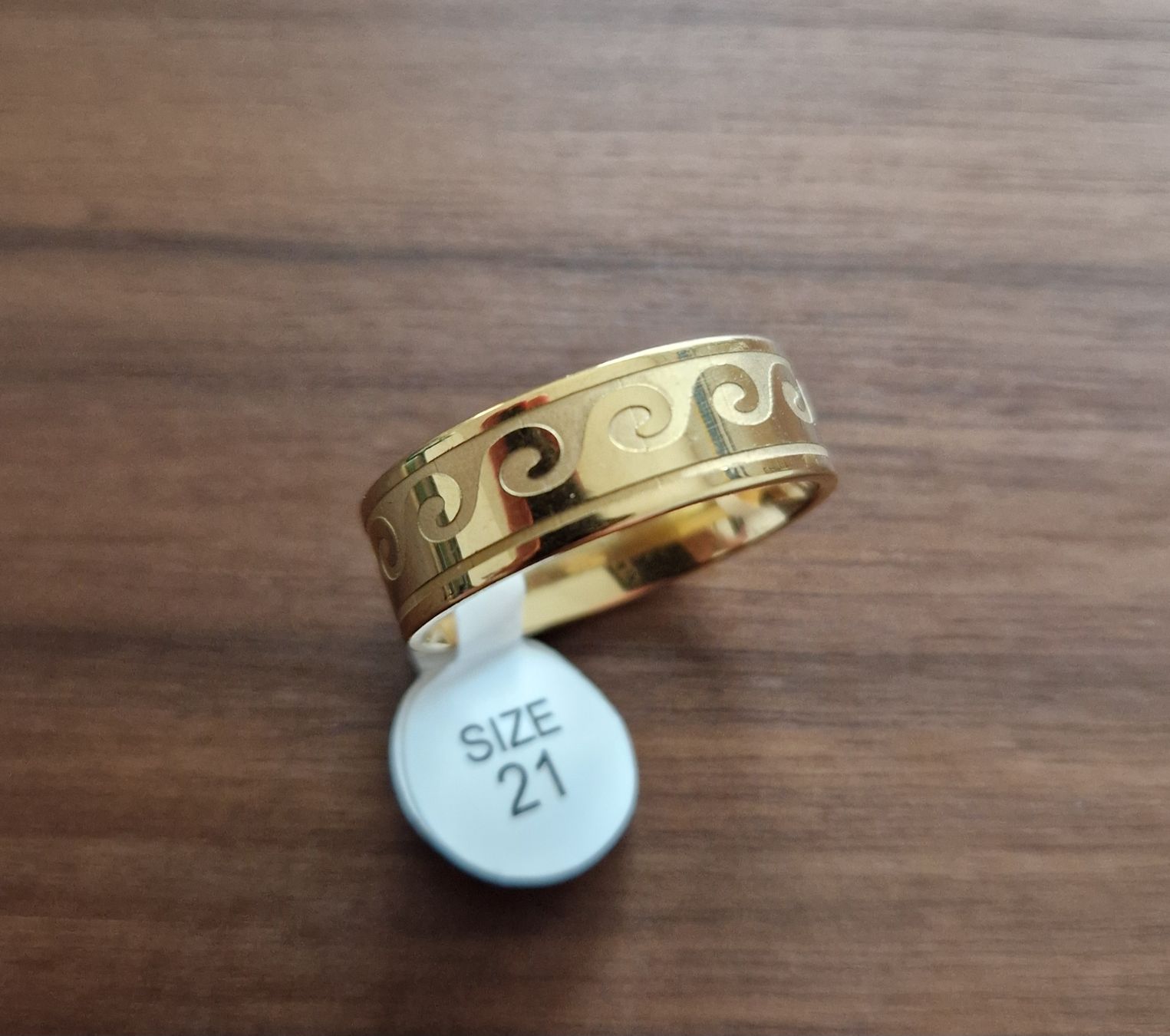 Anelli: Goldener Herrenring, Grösse 21, Neu – Nuovo e nell'imballaggio originale da Safenwil venduto da Lenzburg-Gretzenbach