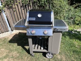 Weber Genesis II E-210 W/GBS Gasgrill mit viel Zubehör