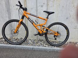 Cannondale Jekyll 700 Fully - Grösse S - 43cm Rahmen