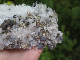 Nadelquarz mit Pyrit, Bleiglanz und Zinkblende ca. 526 gr.