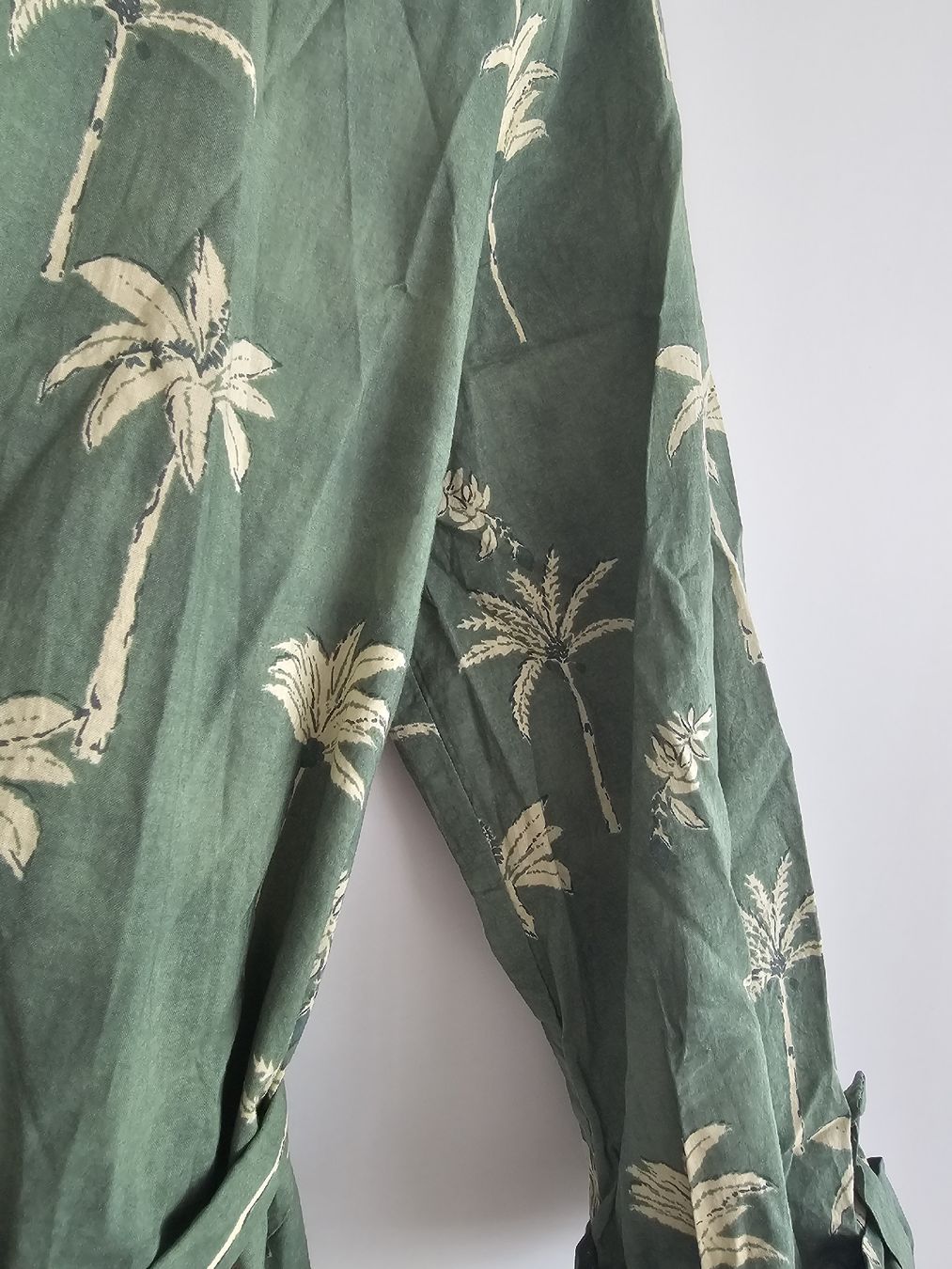 Zara Vestiti: Zara Maxikleid mit Palmenmuster, Grösse M, Hemdkleid – Usato da Aesch ZH venduto da _tigerlily_ 1