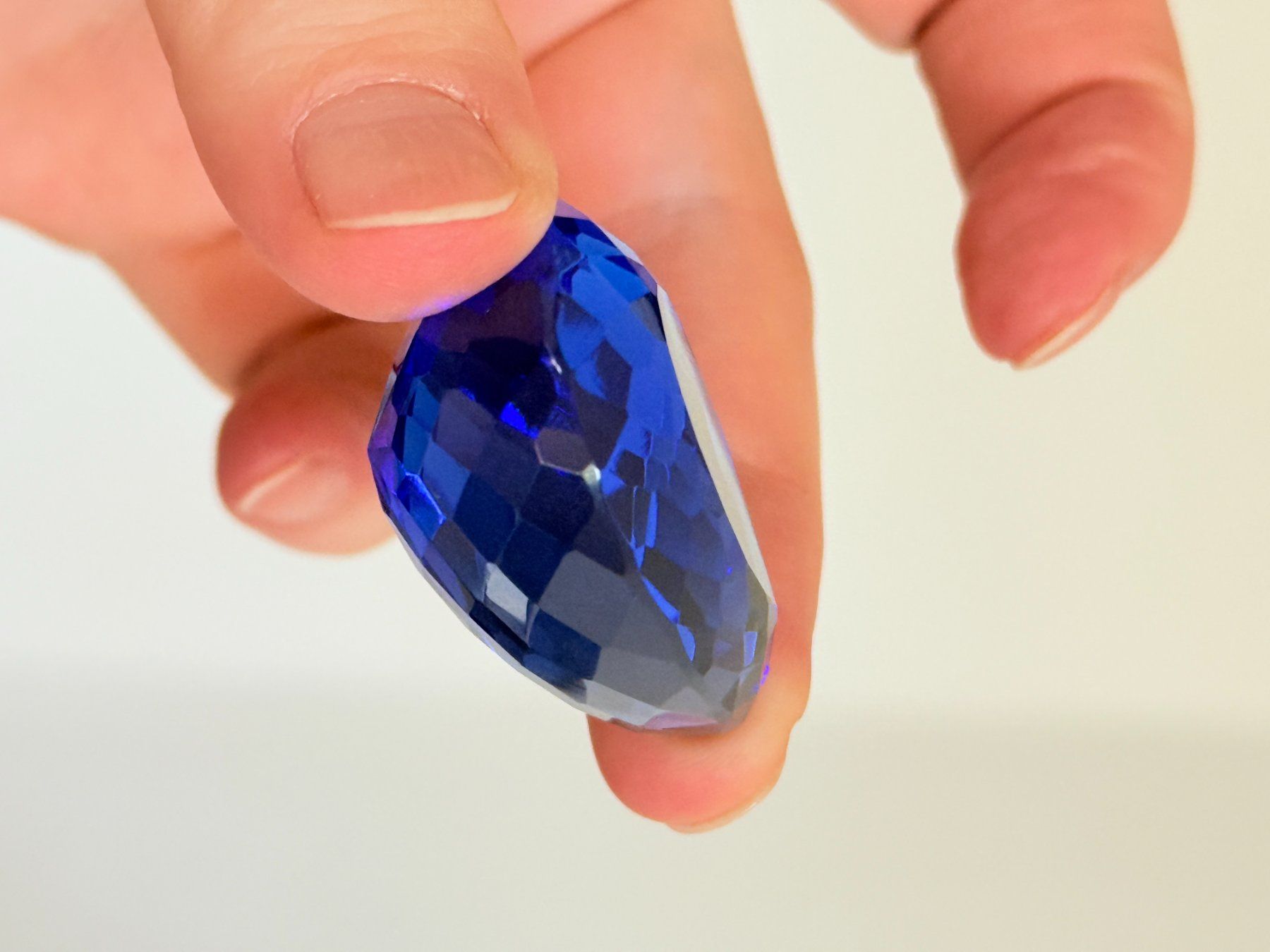 Minerali & Pietre curative: Certified 122.25 Ct – Nuovo e nell'imballaggio originale da Genève venduto da AWWA 3