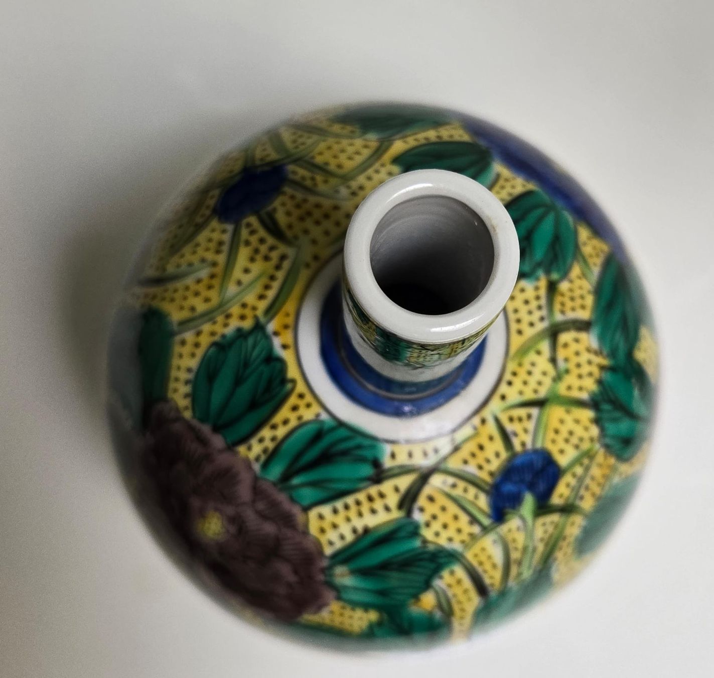 Vasen & Gefässe: Schöne chinesische Kugelvase, Handbemalt, 18cm – Gebraucht aus Rheinsulz von Dred 4