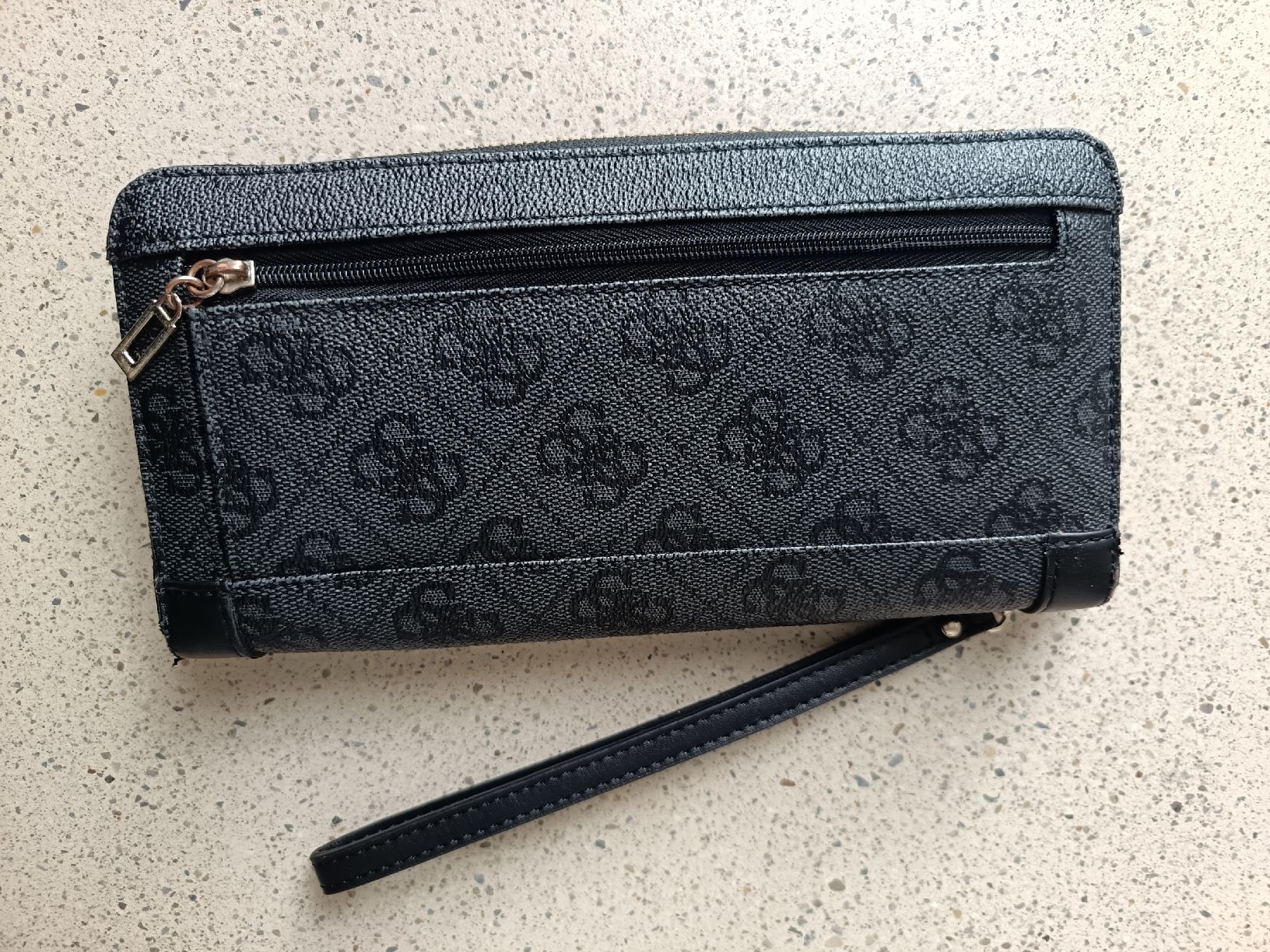 Guess Portemonnaie: Guess Geldtasche – Gebraucht aus Montlingen von Akitoichiro 1