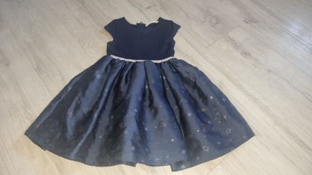 Festliches Mädchenkleid mit Sternenmuster, Grösse 110 116
