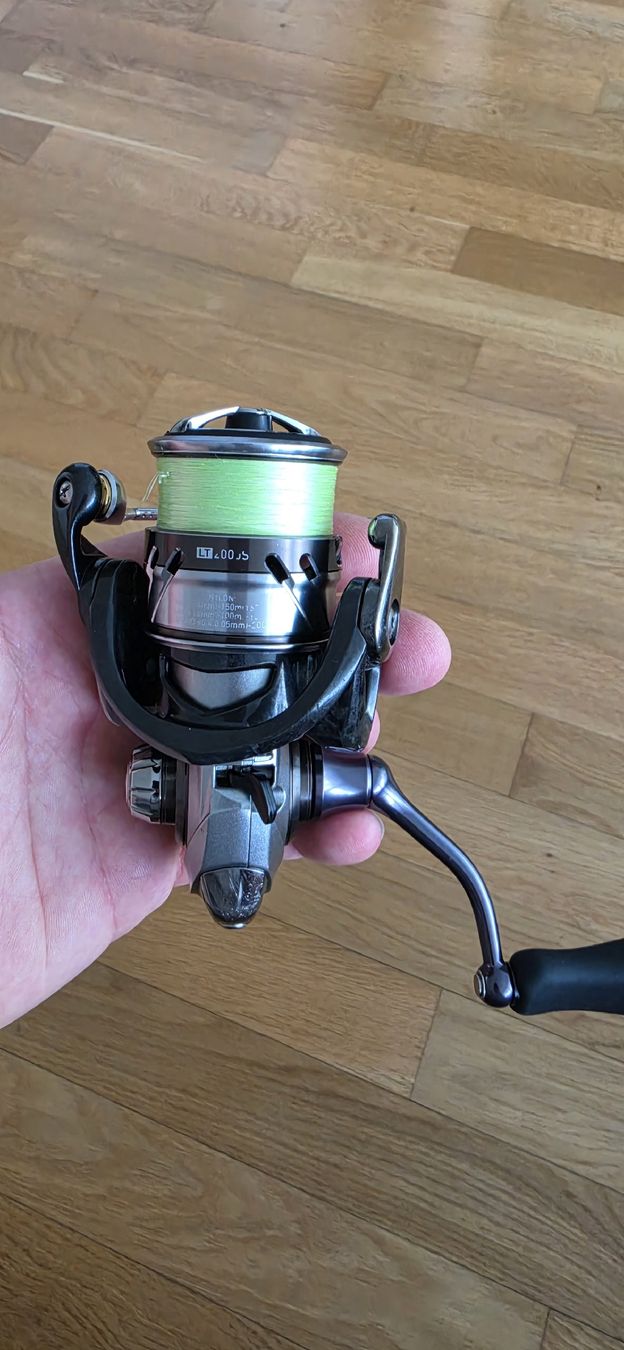 Daiwa Tamburi & Mulinelli: daiwa caldia lt 2000s – Usato da Alpnach Dorf venduto da Maksim777 2