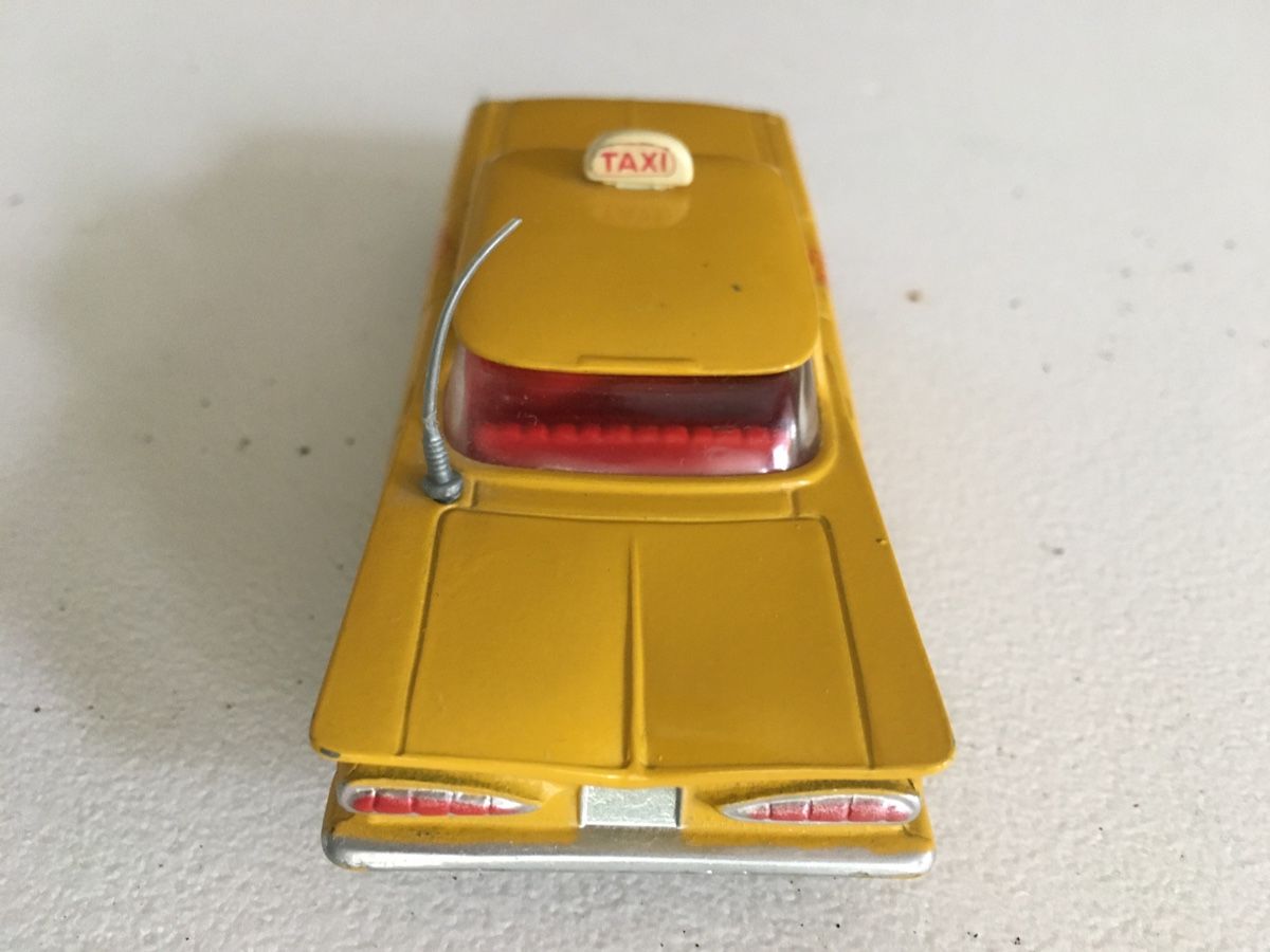 Corgi Toys Modellautos: Corgi Chevrolet Impala Taxi – Gebraucht aus Grellingen von Toyhamster 3