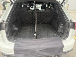 Kompletter Hundeausbau VW Touareg ab 11.2023 – Kleinmetall &