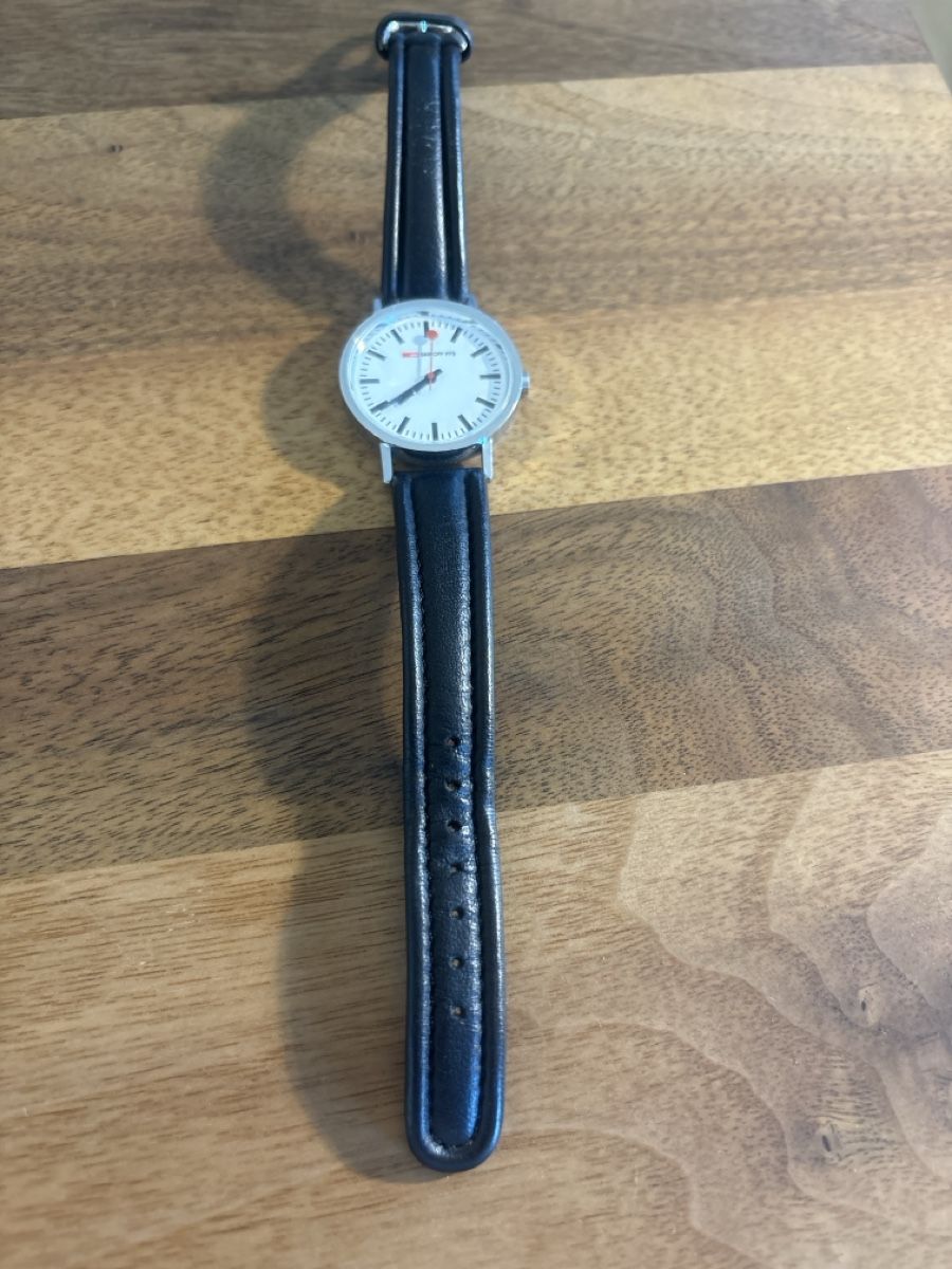 Mondaine Orologi: SBB CFF FFS Uhr weiss Lederband gebraucht – Usato da Oetwil am See venduto da Aldox108 2