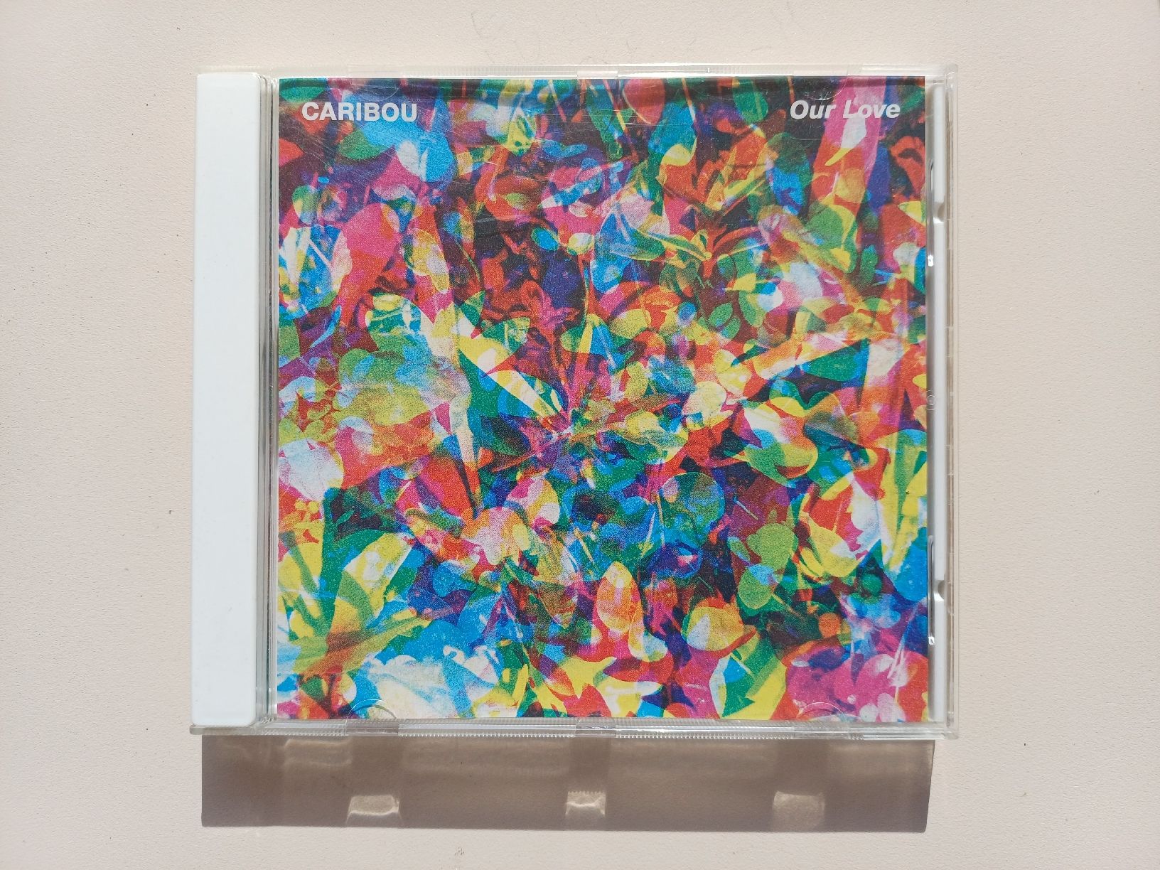 CDs: Caribou "Our Love" CD – D'occasion à Begnins par Drastic-Sound