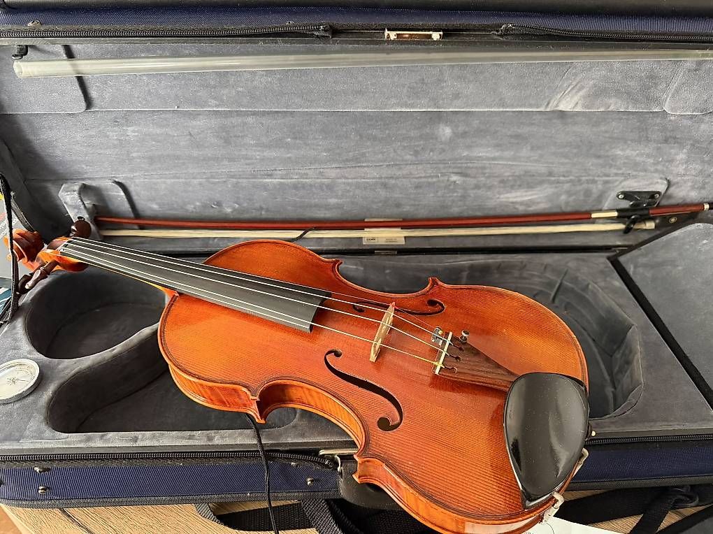 Strumenti musicali: Violine ink. Geigenkoffer – Usato da Niederrohrdorf venduto da rap_w8nw