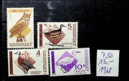 URUGUAY 2 SÉRIES DE TIMBRES NEUFS** 1968. COTE 20.50/ U69