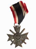 Deutschland Kriegsverdienstkreuz 1939 2. Klasse mit Schwerte