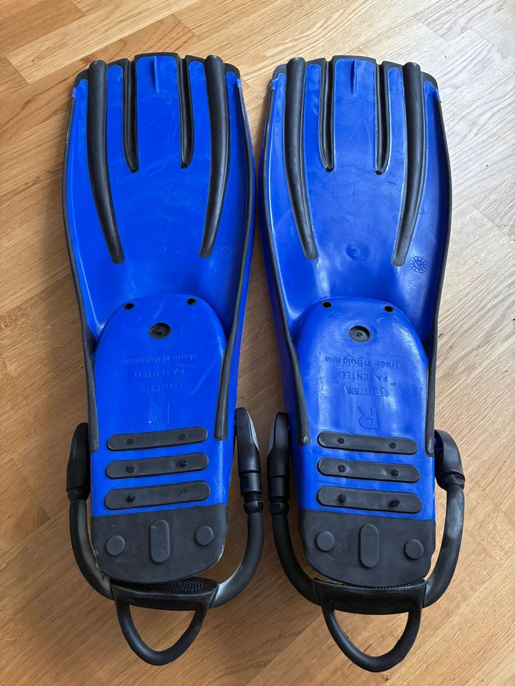 Mares Flossen, Masken & Schnorchel: Mares Avanti Quattro+ Blau Flossen Gr. Regular – Gebraucht aus Küsnacht ZH von awanderer_ 1