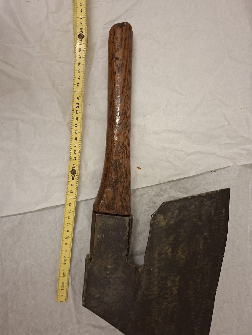 Tous les outils: Beil mit Holzgriff  – D'occasion à Olten par Mezopotamya 4