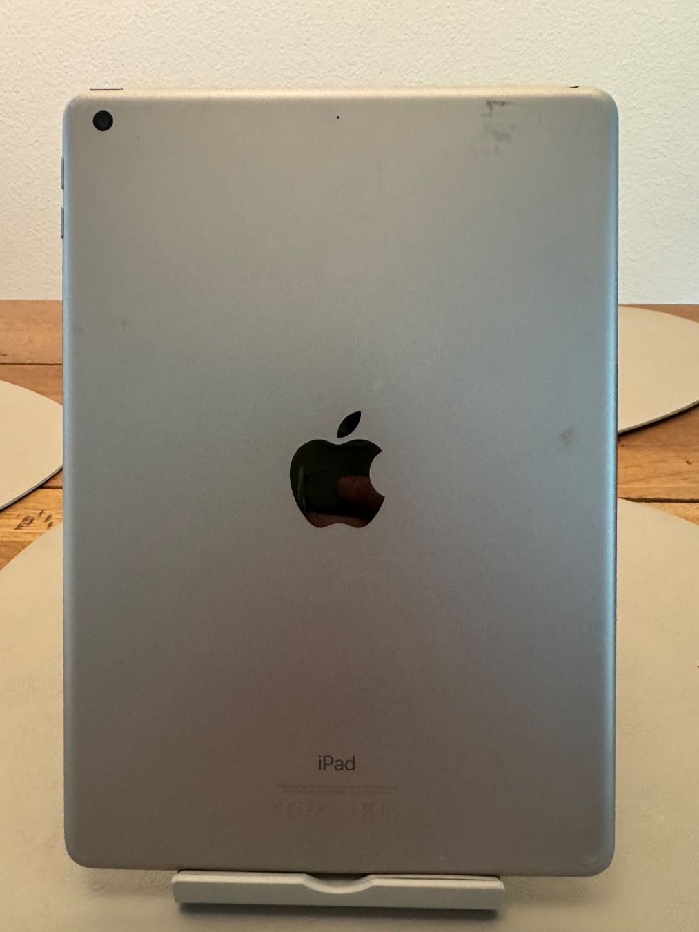 Apple Tablet PC: iPad 5 Generation – Gebraucht aus Adliswil von Busys 3