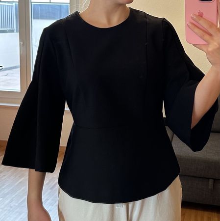 Sisley Blouse Black Size M flared sleeves new