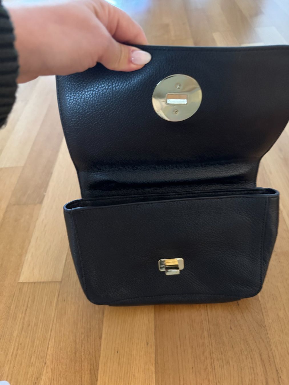 Tory Burch Borse da donna: Tory Burch Tasche - Schwarz – Usato da Oetwil an der Limmat venduto da Angelina_07 2