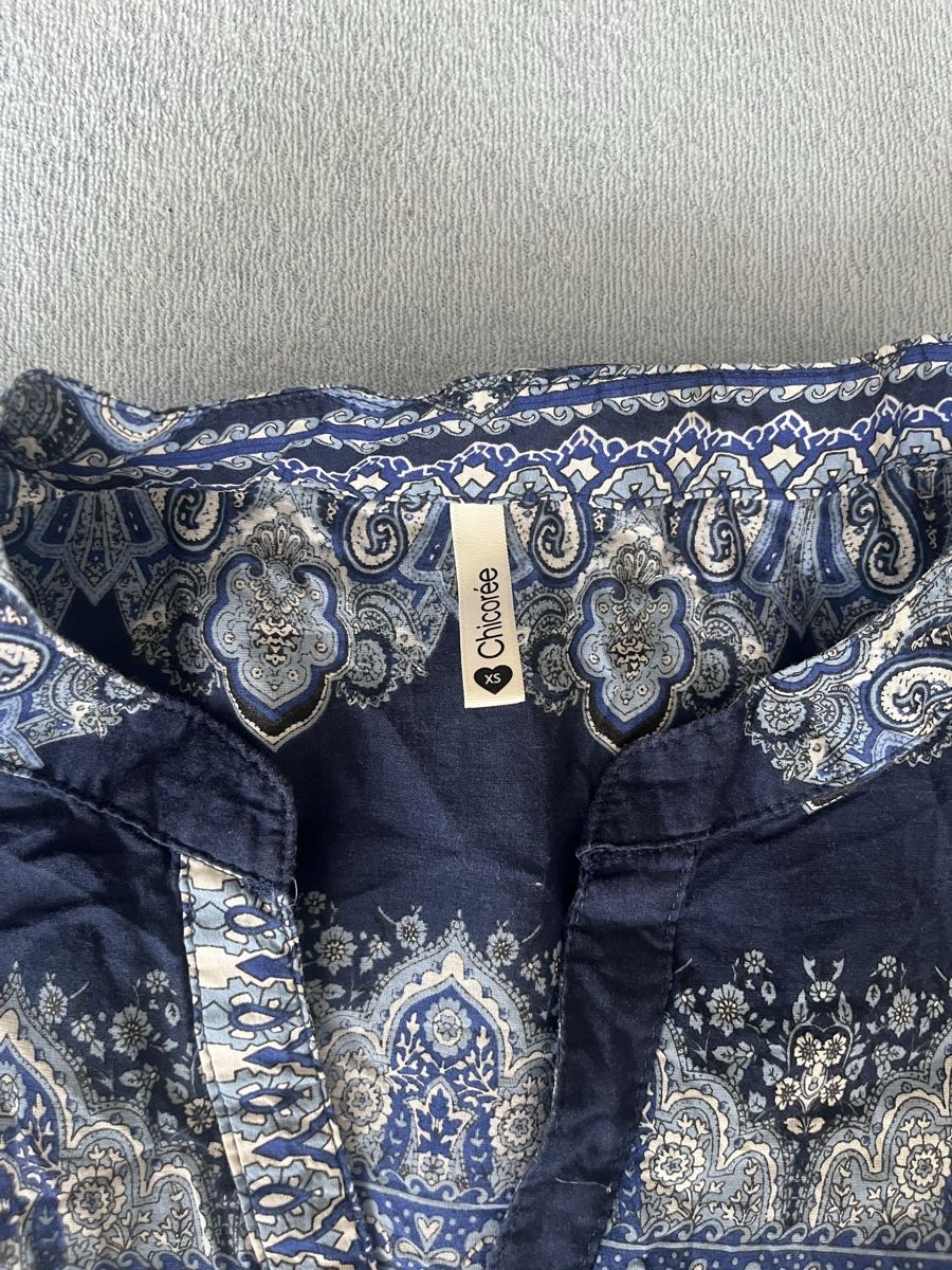 Lotti di vestiti: 3 Blusen mit Muster Damen gute Zustand – Usato da Olten venduto da sae_82z2 6