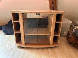 TV-Möbel mit Rollen
