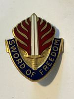 1 Pin Sword of Freedom