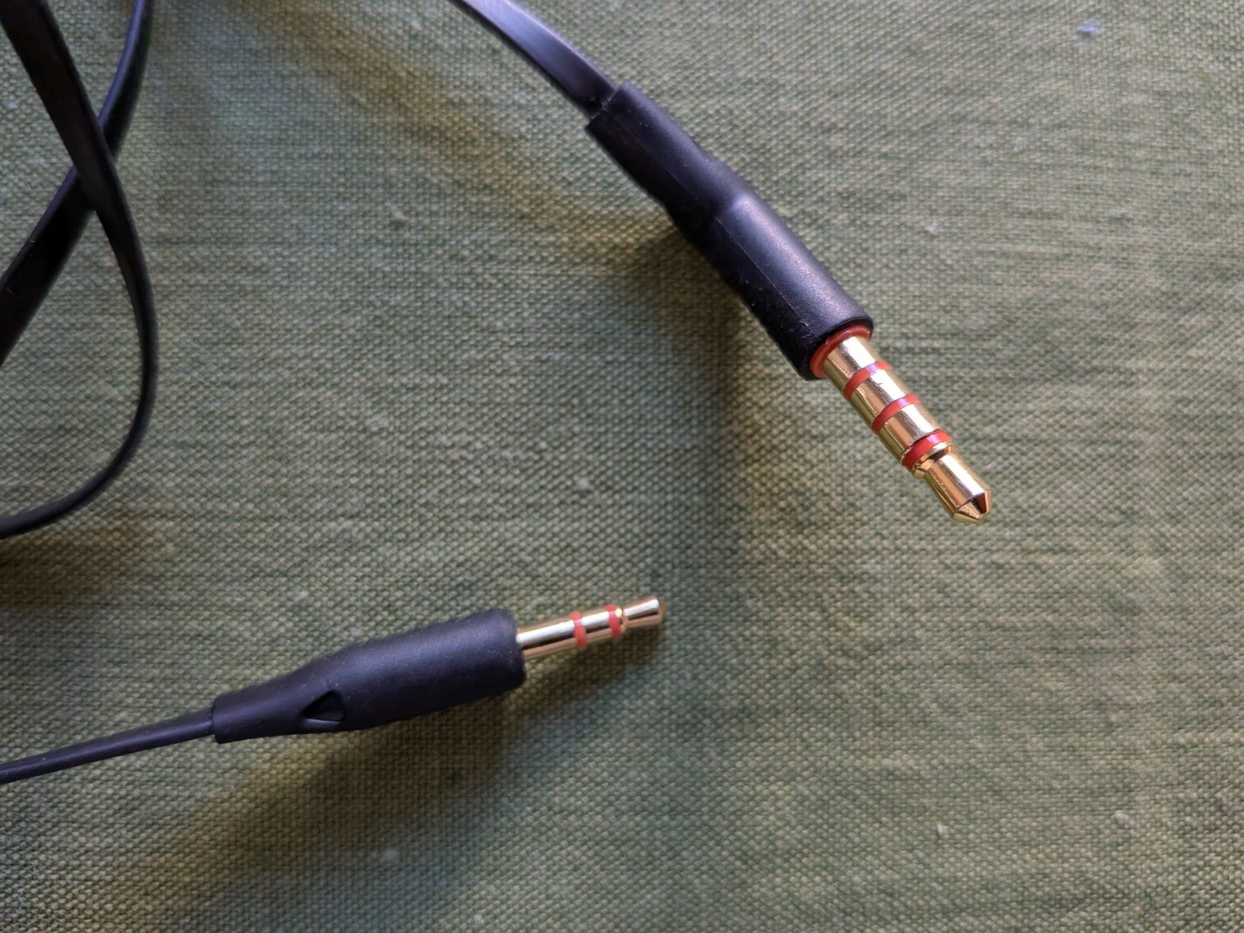 Lecteurs & Adaptateurs: Stereo-Adapter – D'occasion à Frauenfeld par aid_6ck2 1