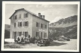 Passo della stelvio mit Autos 
