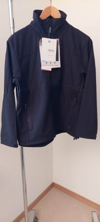 Neue Basecamp Softshelljacke Grösse M schwarz