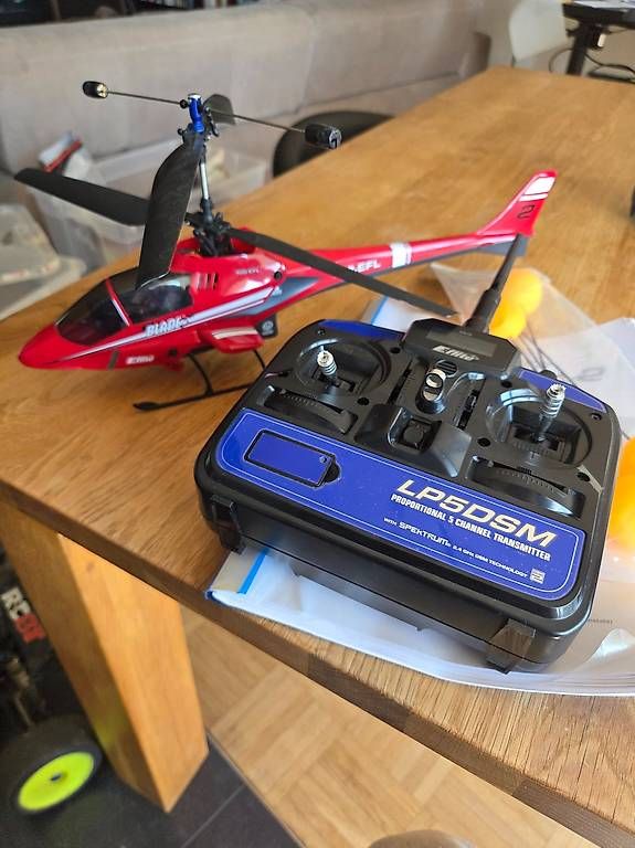 Modellismo RC: Blade cx2 helicoptere rc – Usato da geneve venduto da mappleluna