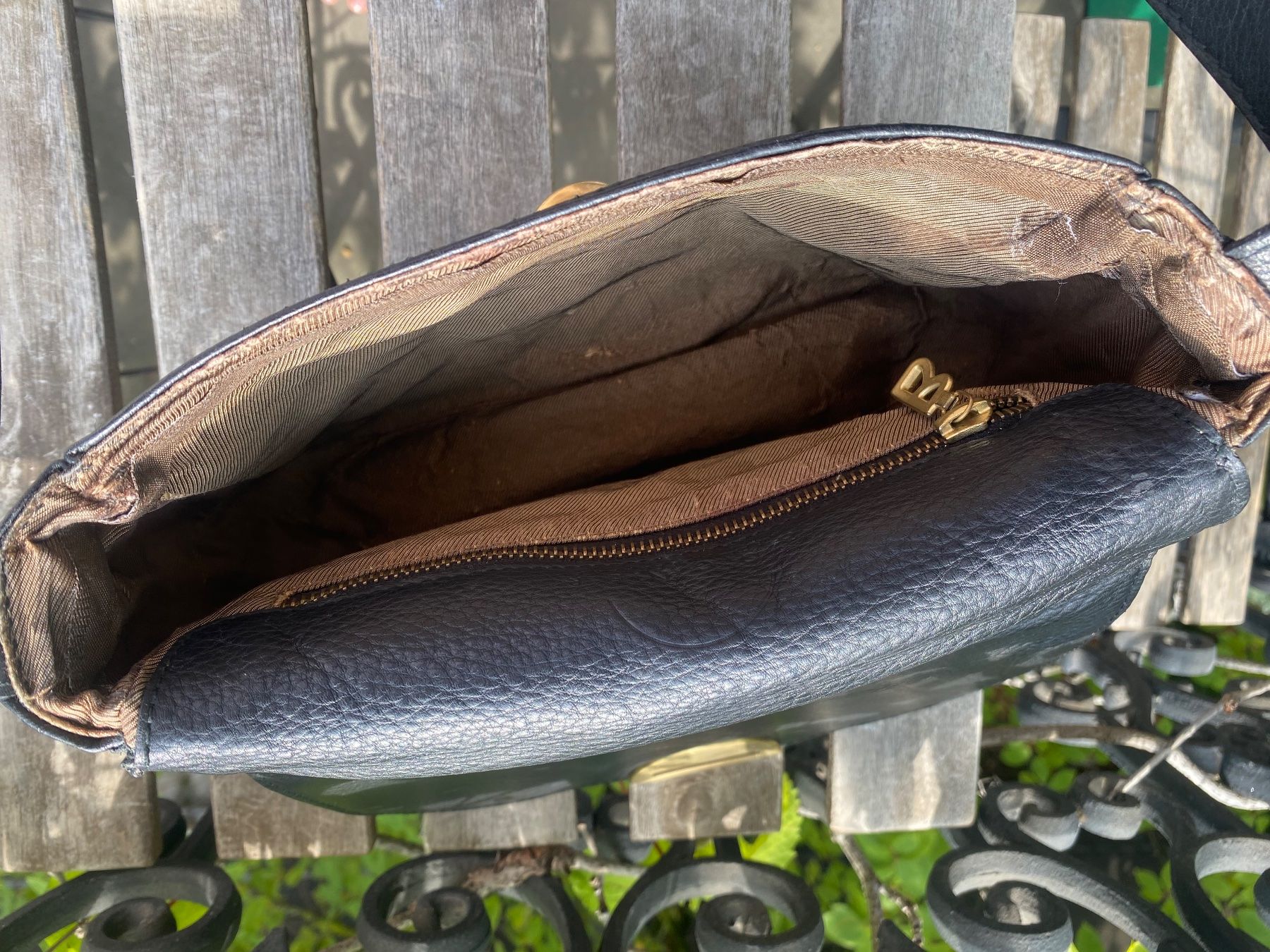 Bogner Borse da donna: Edle BOGNER Ledertasche, Schwarz & Gold – Usato da Zürich venduto da ana_7wny 5