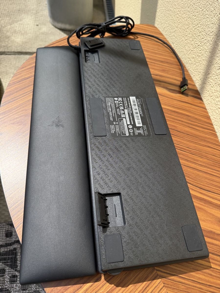 Razer Tastaturen: Razer Huntsman V2 - Gaming Keyboard – Gebraucht aus Wald ZH von Carloiten 6