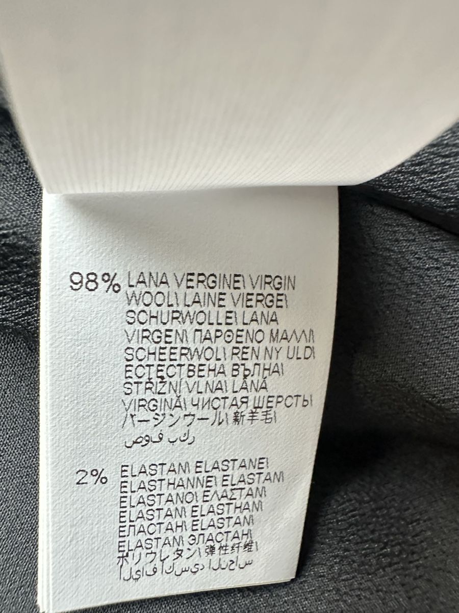 Brunello Cucinelli Giacche: Brunello Cucinelli grey flannel blazer - IT44 - never worn – Nuovo (secondo la descrizione) da Langnau am Albis venduto da bar_ml6k 6
