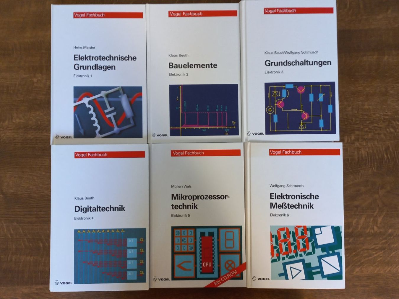 Libri: Elektrotechnik "Fachbücher 1-6, Vogel" – Usato da Wetzikon ZH venduto da Beatschu
