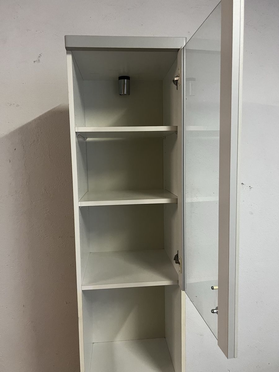 Vitrinen: Retro Vitrine/Schrank mit Beleuchtung – Gebraucht aus Madiswil von Bilranis1071 1