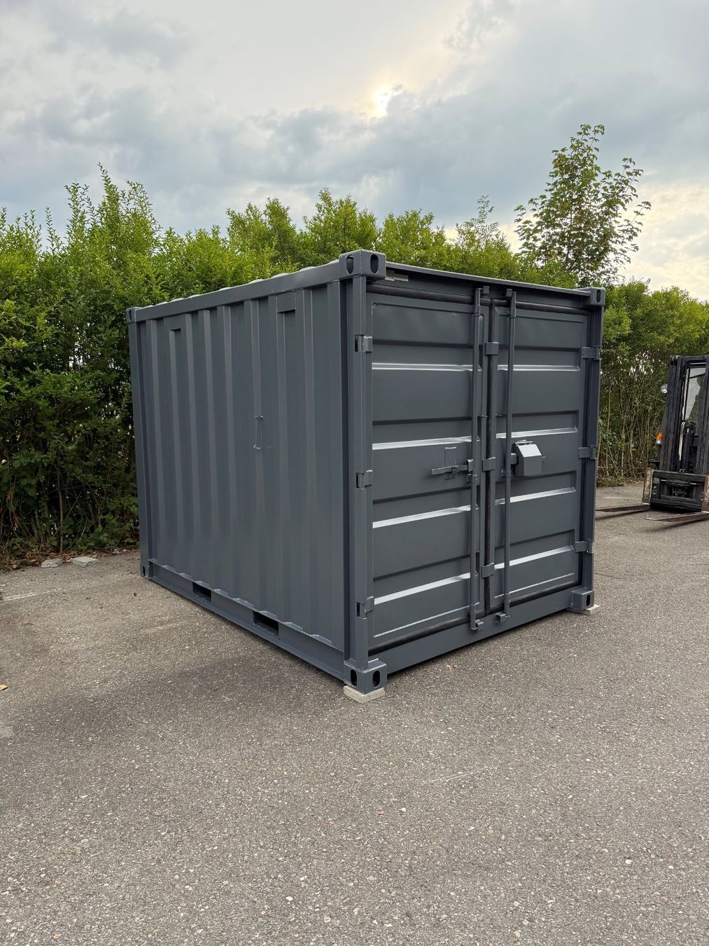 Conteneurs de construction: 10 Fuss Lagercontainer Container in grau – Neuf avec emballage d'origine à grosswangen par Poliniman0 1