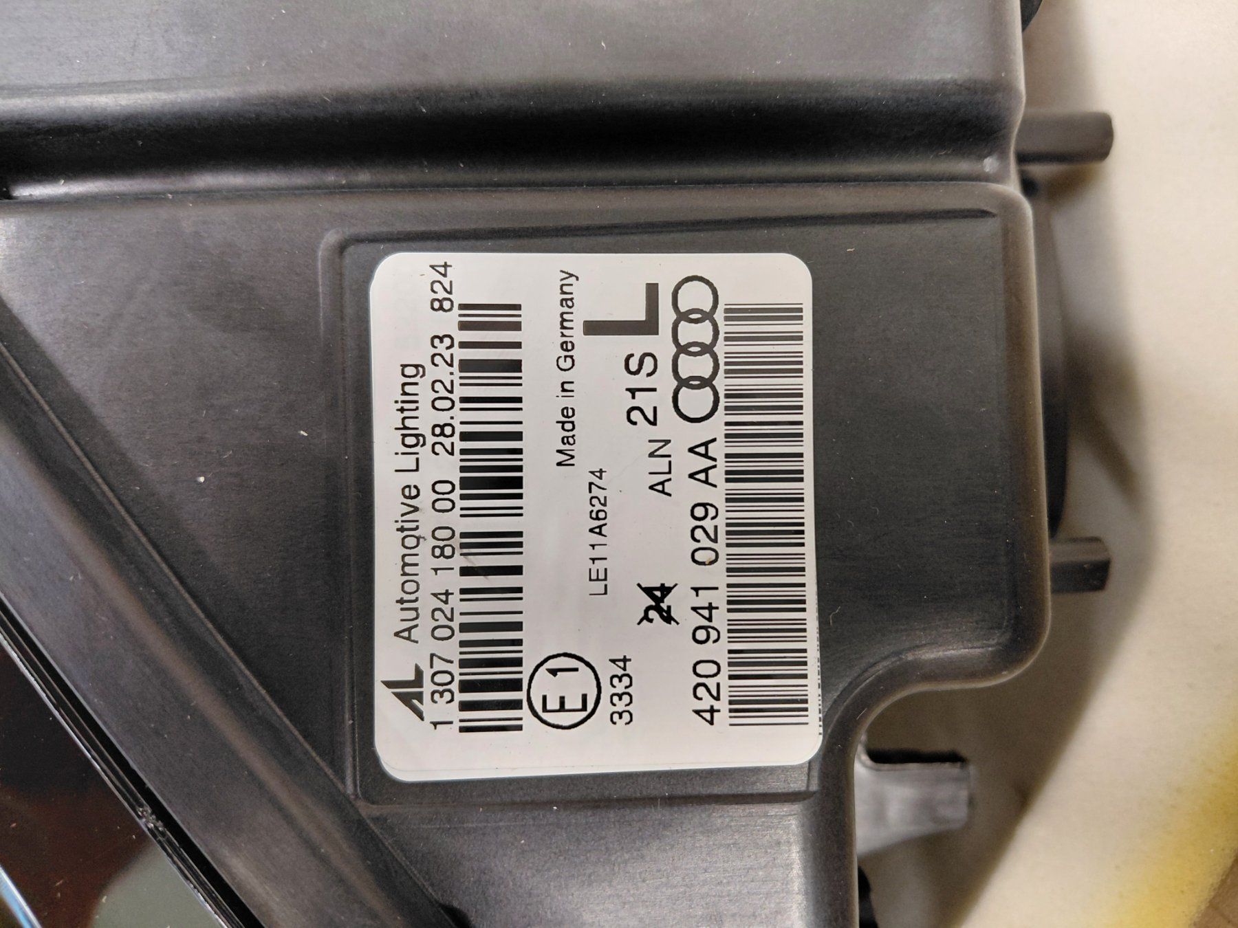 Fari: Audi R8 Scheinwerfer vorne links – Nuovo e nell'imballaggio originale da Bern venduto da amagbern 1