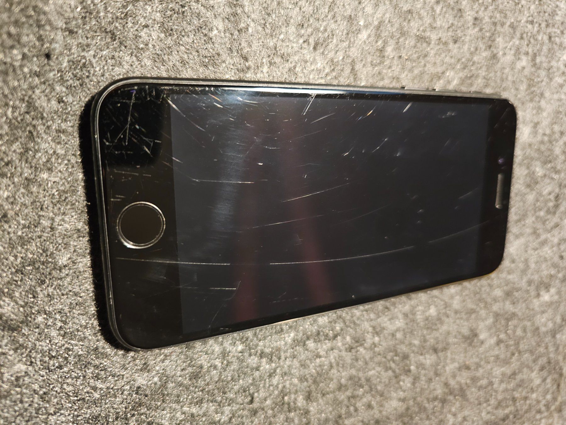 Apple Telefoni cellulari / Smartphones: iPhone 7 - Gebraucht, Schwarz - Vintage! – Difettoso da Zweidlen venduto da RepToGo 1
