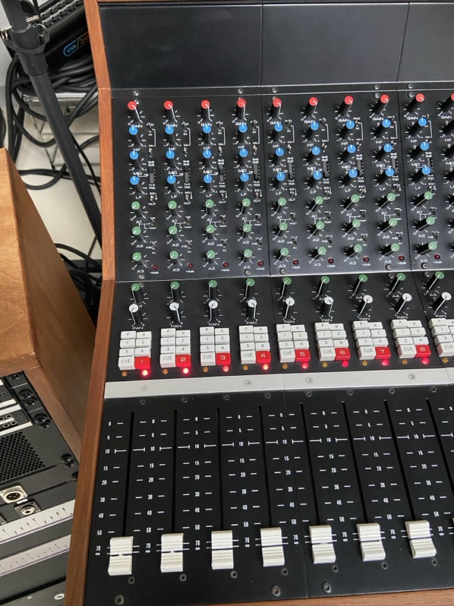 Platines de mixage: Chilton QM3 - console de mixage 12 canaux – D'occasion à Vevey par eternalslang 1